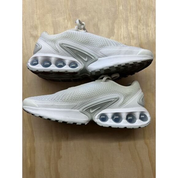 Women Nike Air Max DN Summit White Pure Platinum Metallic Silver 7.5 FJ3145 102 - Picture 1 of 7